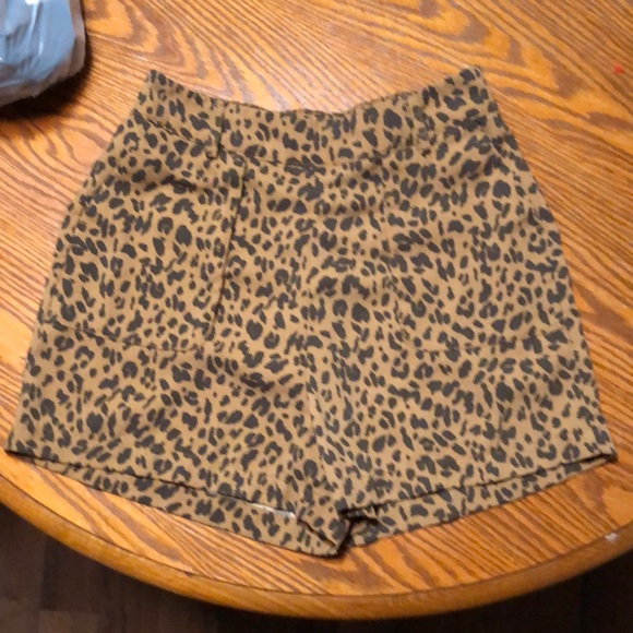 a new day Pants - A new day animal print shorts